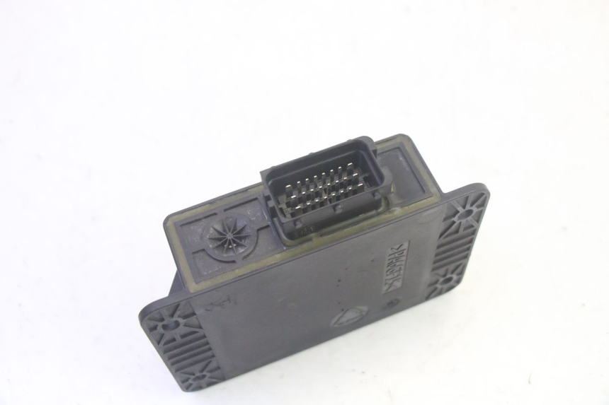 photo de RELAY ROLL LOCK PIAGGIO MP3 LT 400 (2007 - 2012) - Technical close-up