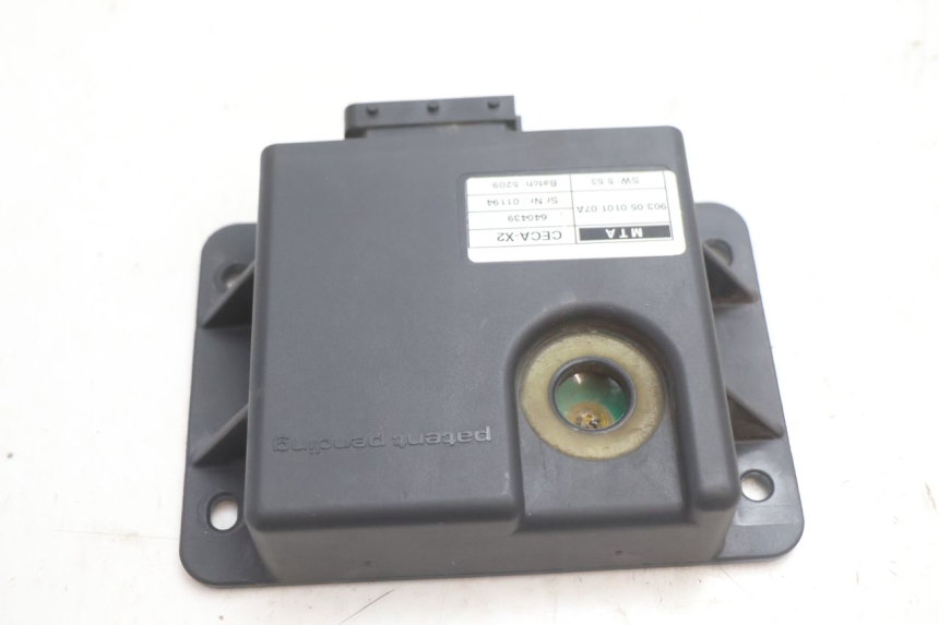 photo de ROLL LOCK RELAY PIAGGIO MP3 LT 300 (2010 - 2016) - Zoom on usage condition