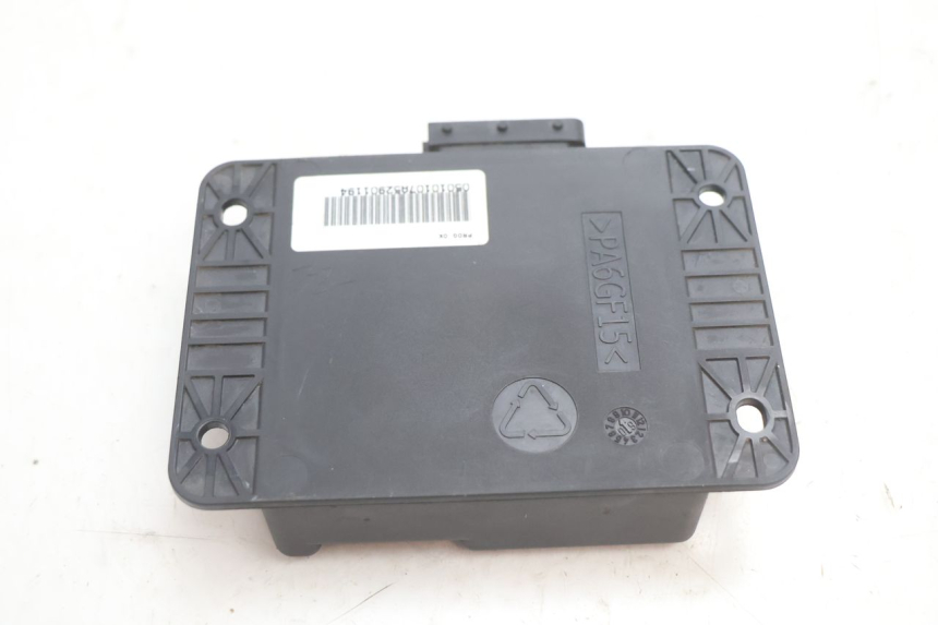 photo de ROLL LOCK RELAY PIAGGIO MP3 LT 300 (2010 - 2016) - Alternative perspective