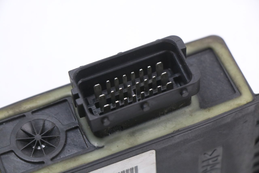 photo de ROLL LOCK RELAY PIAGGIO MP3 500 (2011 - 2015) - Alternative perspective
