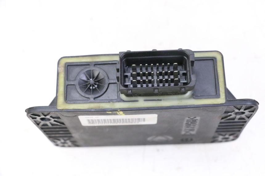 photo de RELAY ROLL LOCK PIAGGIO MP3 500 (2014 - 2017) - Alternative perspective