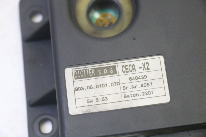 photo de ROLL LOCK RELAY PIAGGIO MP3 125 (2006 - 2014) - Component detail