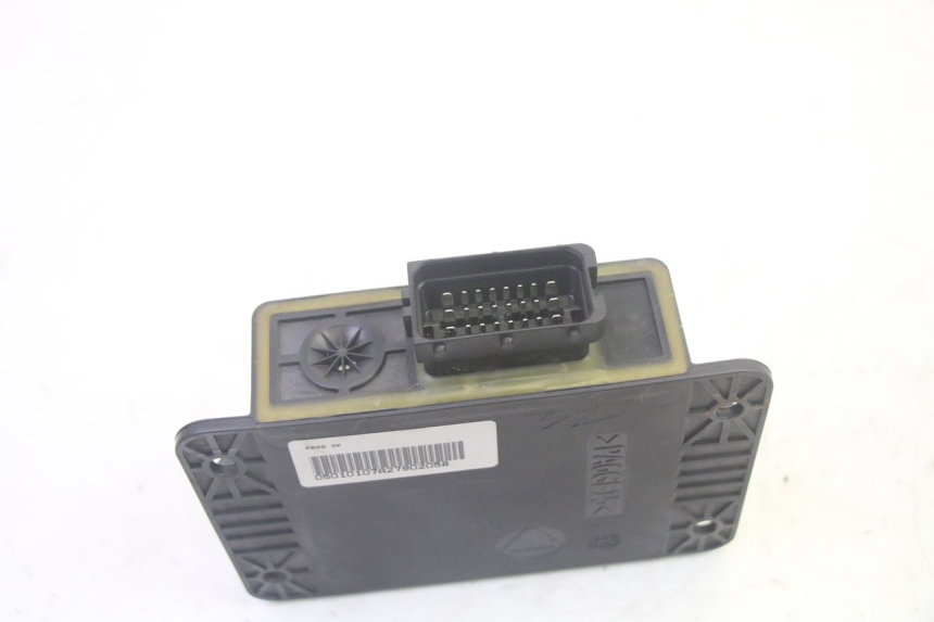 photo de RELAY ROLL LOCK PIAGGIO MP3 RL 250 (2006 - 2010) - Technical close-up