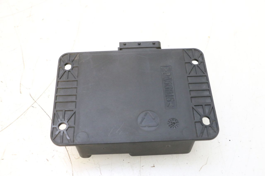 photo de ROLL LOCK RELAY PIAGGIO MP3 125 (2006 - 2014) - Technical close-up