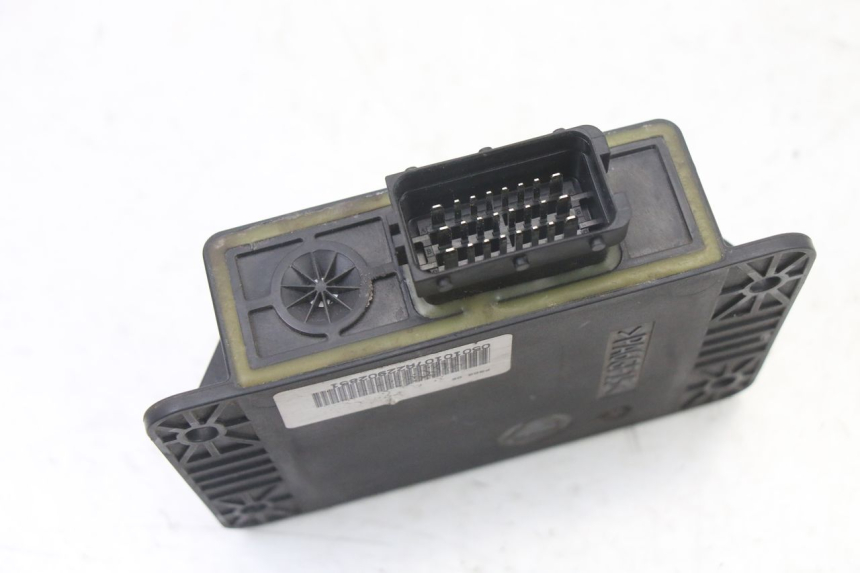 photo de RELAY ROLL LOCK PIAGGIO MP3 LT 400 (2007 - 2012) - Technical close-up