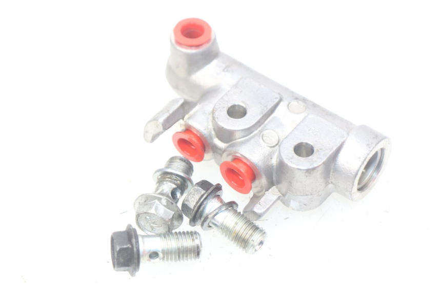 photo de BRAKE PROPORTIONING VALVE SUZUKI BURGMAN 125 (2007 - 2014) - Main view