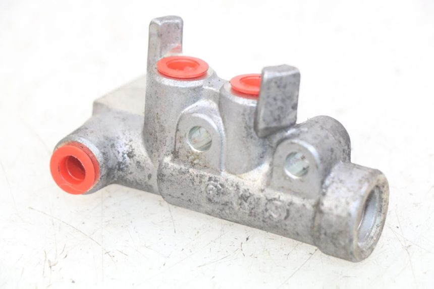 photo de BRAKE PROPORTIONING VALVE HONDA FES PANTHEON 2T 125 (1998 - 2002) - Main view