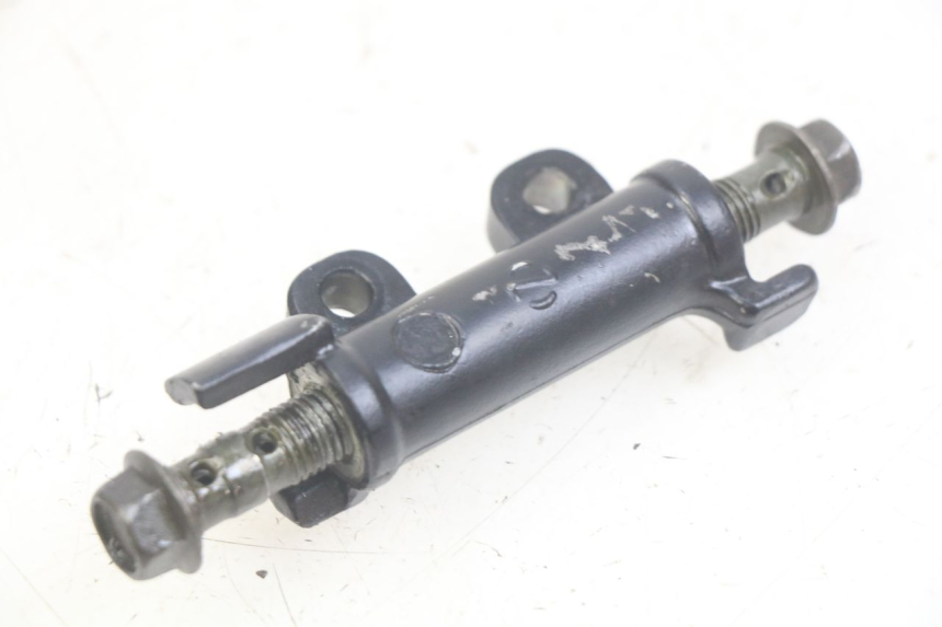 photo de BRAKE PROPORTIONING VALVE YAMAHA FZS FAZER 600 (1998 - 2001) - Main view