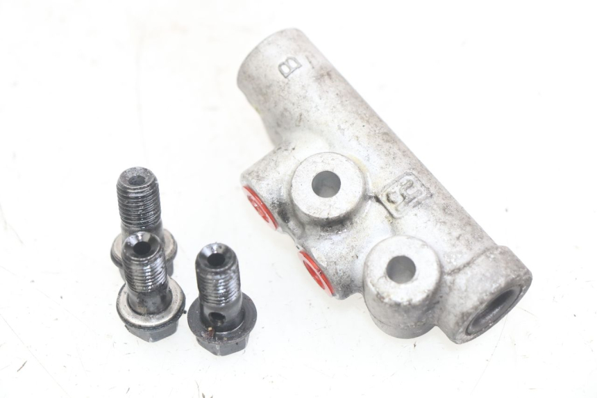 photo de BRAKE PROPORTIONING VALVE SYM GTS EFI 125 (2012 - 2016) - Zoom on usage condition