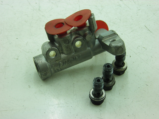 photo de BRAKE SPLITTER HONDA FES S-WING SWING 125 (2007 - 2015) - Component detail