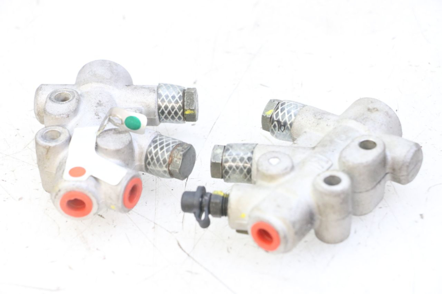 photo de BRAKE SPLITTER PIAGGIO IE MP3 YOURBAN 300 (2011 - 2016) - Component detail