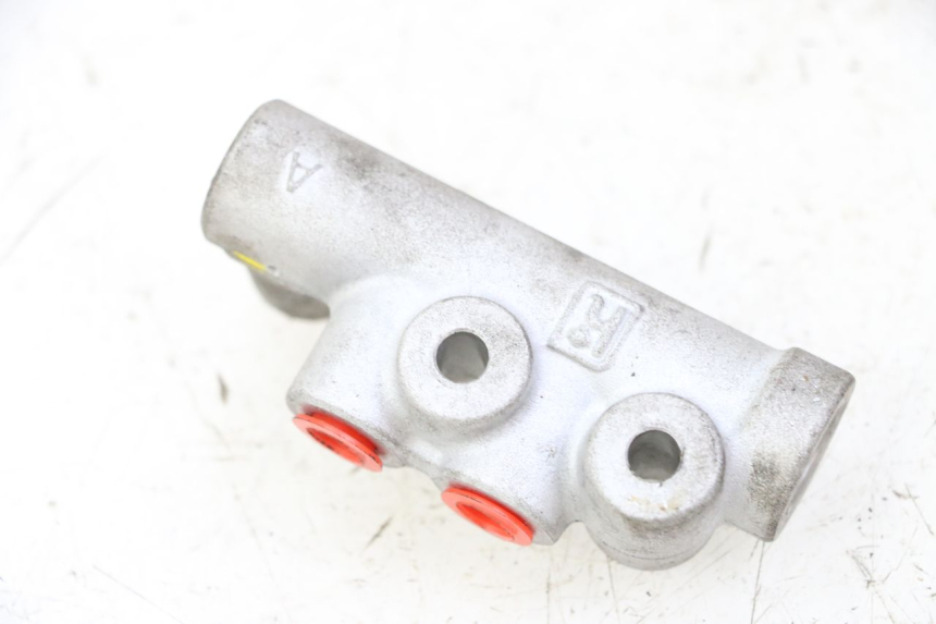 photo de BRAKE SPLITTER SYM JOYMAX 125 (2010 - 2017) - Zoom on usage condition