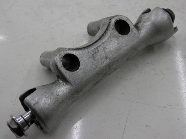 photo de BRAKE SPLITTER KAWASAKI ZEPHYR 550 (1991 - 1998) - Component detail