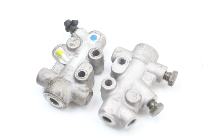 photo de BRAKE PROPORTIONING VALVE PIAGGIO MP3 LT 400 (2007 - 2012) - Component detail