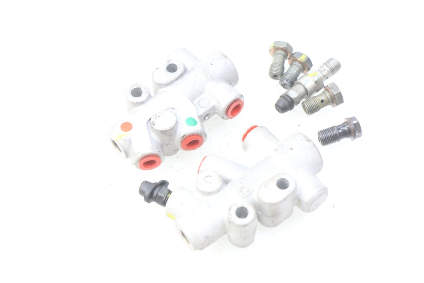 photo de BRAKE PROPORTIONING VALVE PIAGGIO MP3 500 (2011 - 2015) - Main view