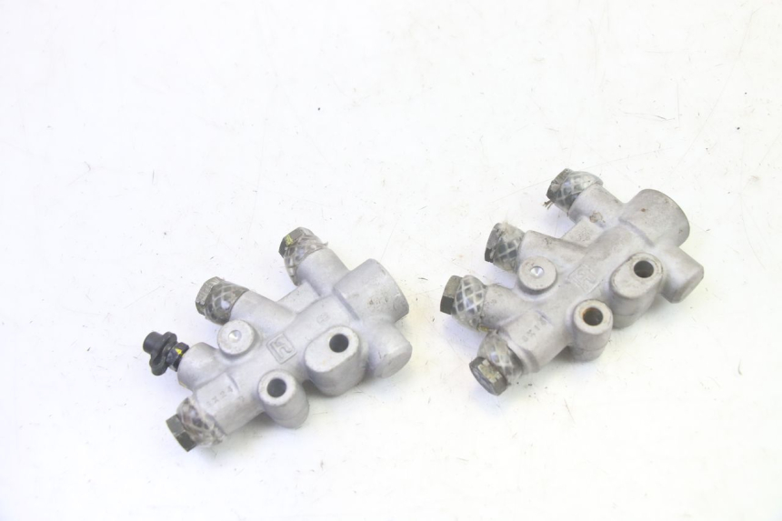 photo de BRAKE PROPORTIONING VALVE PIAGGIO MP3 RL 250 (2006 - 2010) - Main view