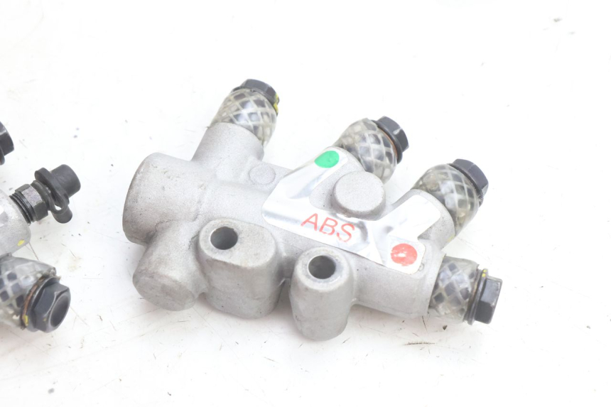 photo de BRAKE SPLITTER PIAGGIO MP3 500 (2016 - 2018) - Zoom on usage condition