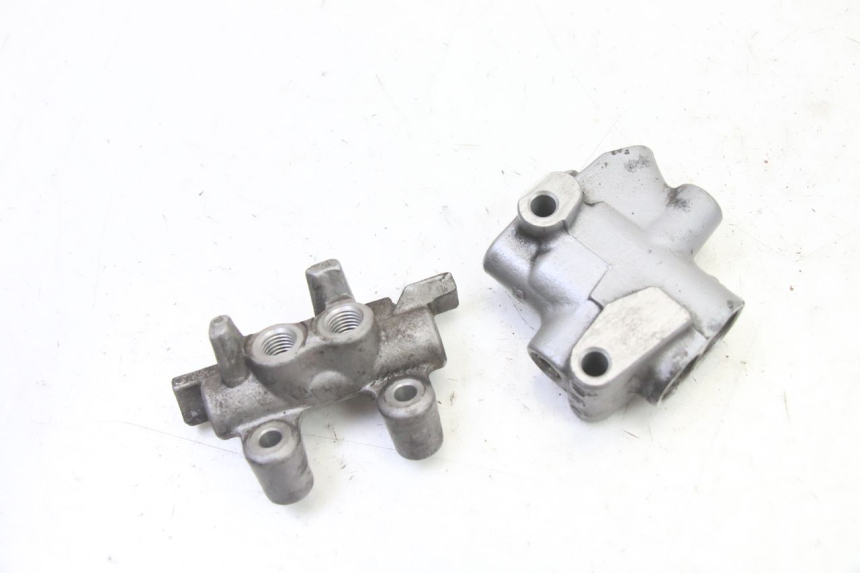 photo de BRAKE SPLITTER HONDA NTV DEAUVILLE ABS 700 (2007 - 2016) - Zoom on usage condition