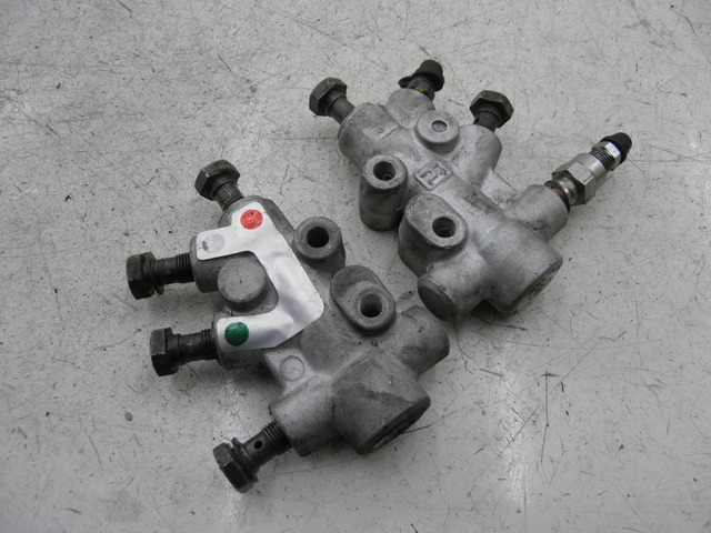 photo de BRAKE PROPORTIONING VALVE PIAGGIO MP3 500 (2011 - 2015) - Technical close-up