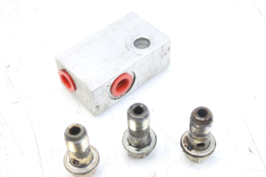 photo de BRAKE PROPORTIONING VALVE DAELIM S2 FI 125 (2008 - 2017) - Main view