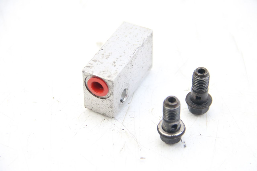 photo de BRAKE PROPORTIONING VALVE DAELIM S3 125 (2010 - 2017) - Main view