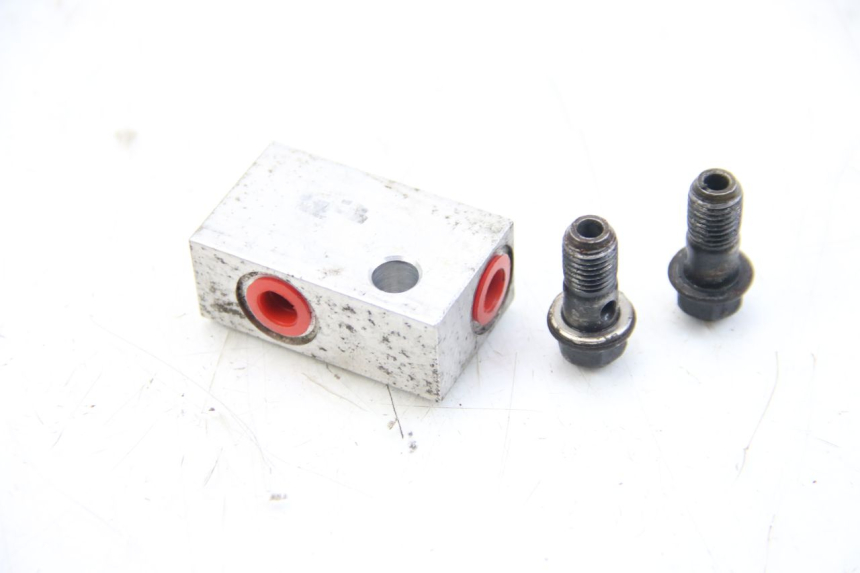 photo de BRAKE PROPORTIONING VALVE DAELIM S3 125 (2010 - 2017) - Component detail