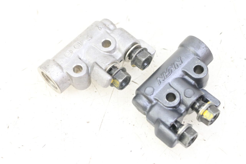 photo de BRAKE SPLITTER PEUGEOT SATELIS 125 (2013 - 2018) - Zoom on usage condition