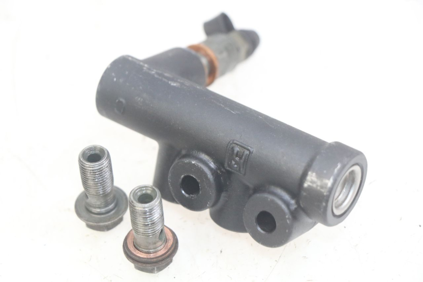 photo de BRAKE PROPORTIONING VALVE APRILIA SCARABEO LIGHT 125 (2007 - 2011) - Main view