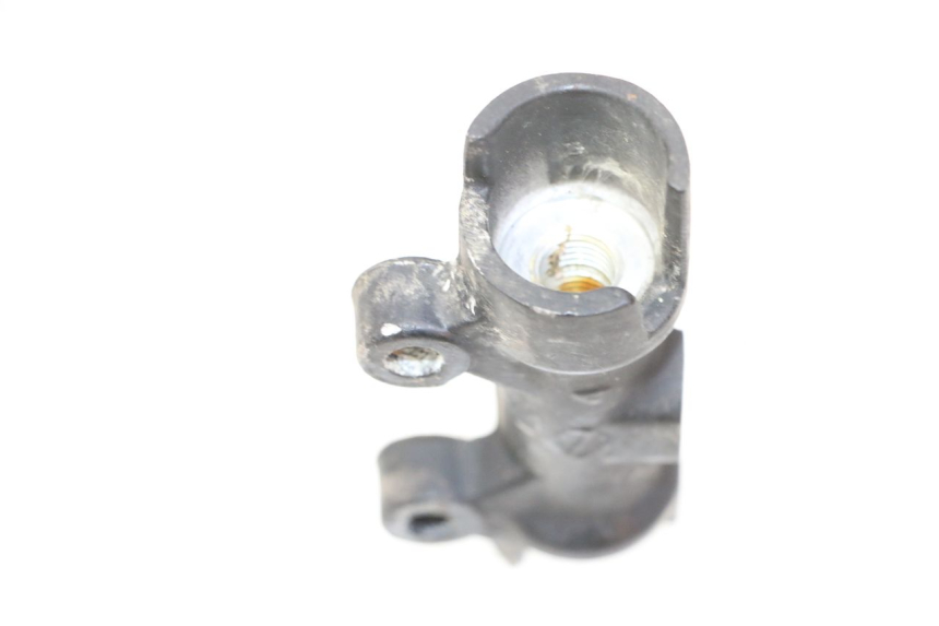 photo de BRAKE SPLITTER TRIUMPH SPRINT 900 (1995 - 1998) - Zoom on usage condition