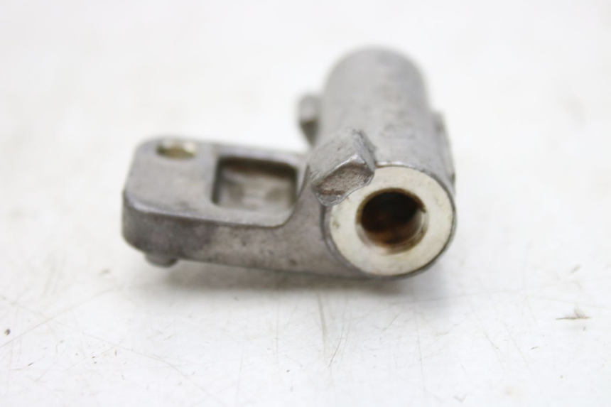 photo de BRAKE PROPORTIONING VALVE SUZUKI SV S 650 (1999 - 2002) - Technical close-up