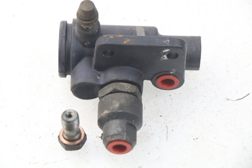 photo de BRAKE PROPORTIONING VALVE PIAGGIO X9 EVOLUTION 125 (2003 - 2007) - Zoom on usage condition