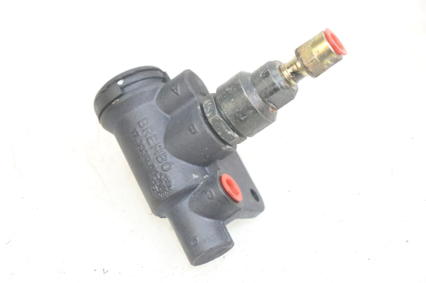 photo de BRAKE PROPORTIONING VALVE PIAGGIO X9 125 (2000 - 2003) - Main view