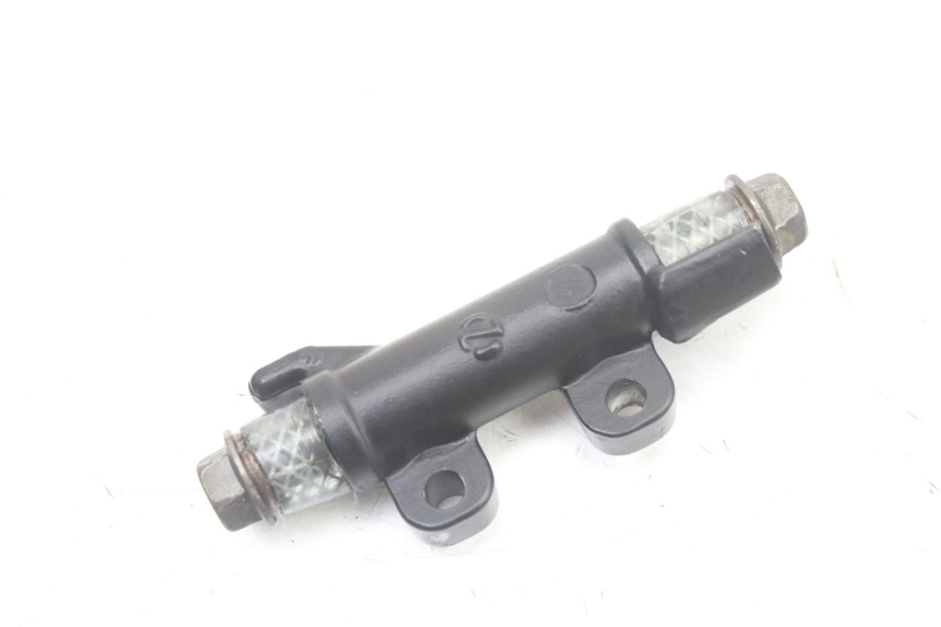 photo de BRAKE PROPORTIONING VALVE YAMAHA FZS FAZER 600 (2001 - 2003) - Main view