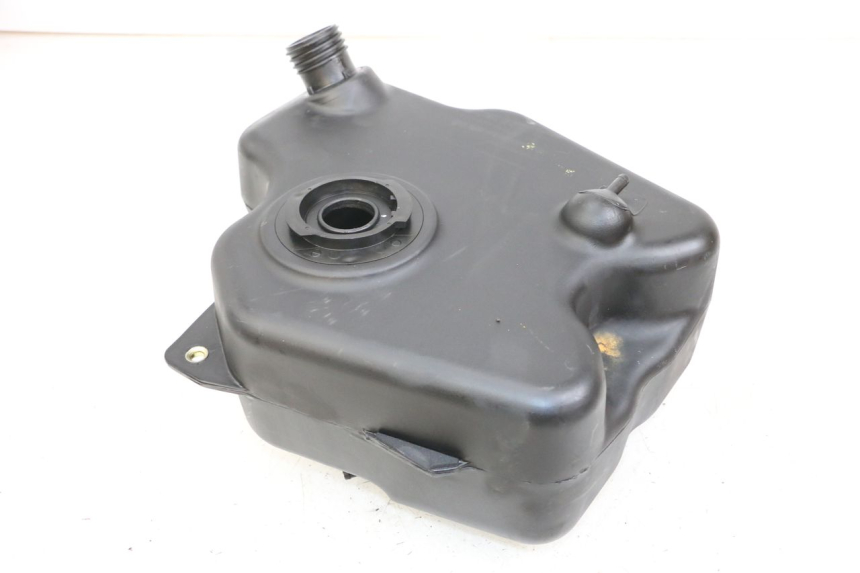photo de FUEL TANK DAELIM A-FOUR 2T 50 (2005 - 2012) - Technical close-up