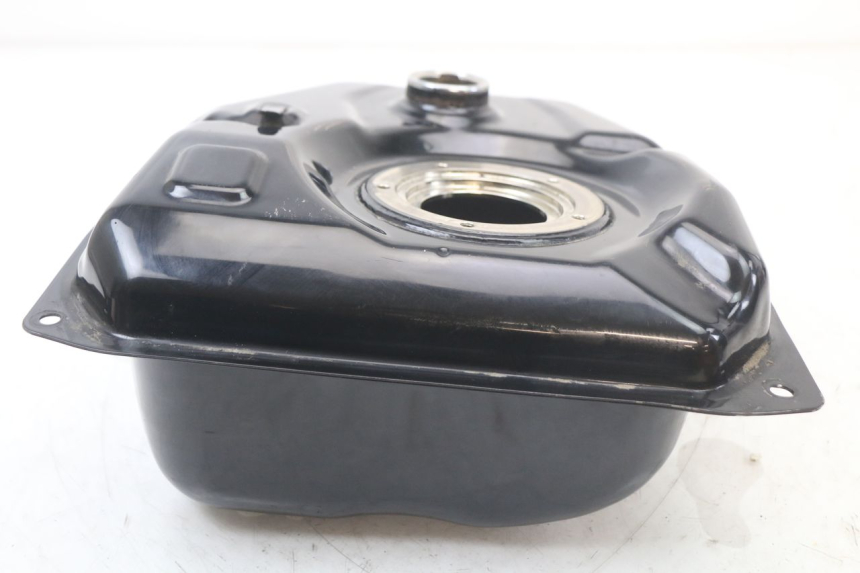photo de FUEL TANK SUZUKI ADDRESS 110 (2015 - 2020) - Alternative perspective