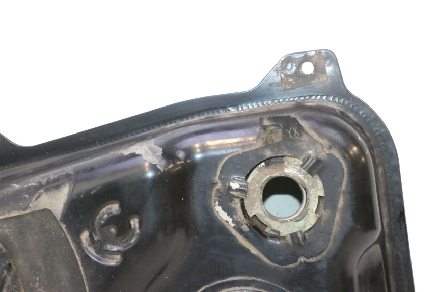 photo de FUEL TANK KYMCO AGILITY 16+ 4T 50 (2018 - 2023) - Zoom on usage condition