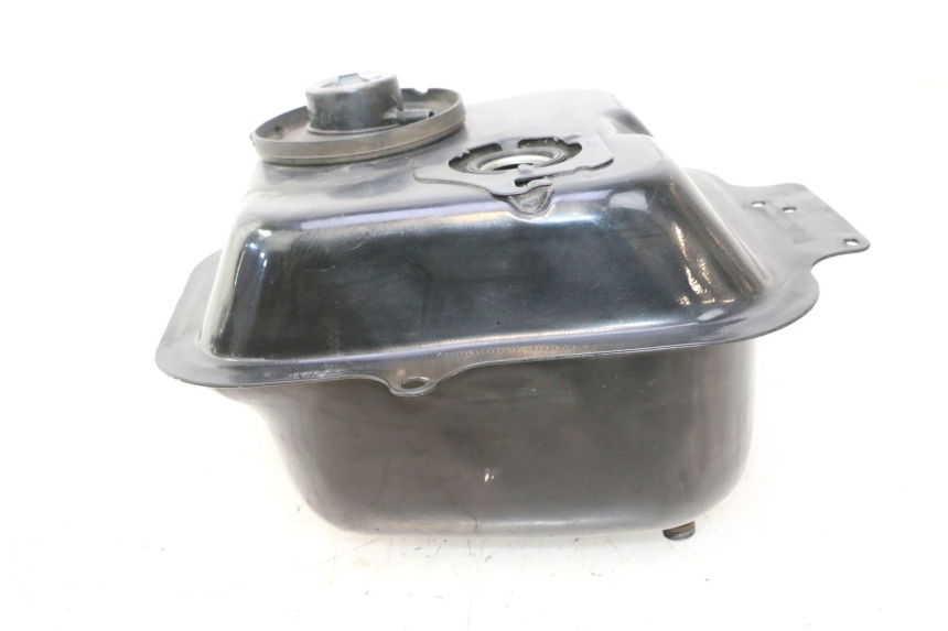 photo de FUEL TANK KYMCO AGILITY 4T 50 (2018 - 2022) - Technical close-up