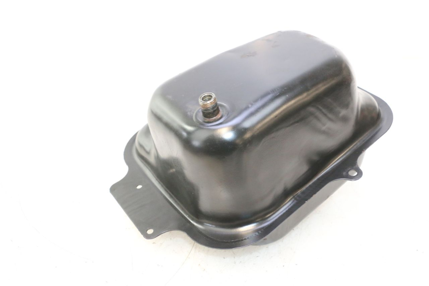 photo de FUEL TANK KYMCO AGILITY 4T 50 (2005 - 2018) - Technical close-up