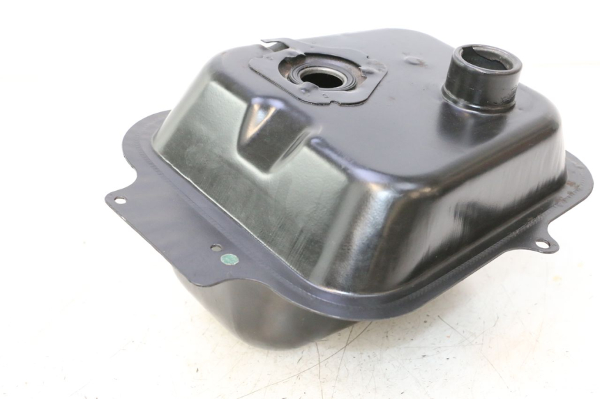 photo de FUEL TANK KYMCO AGILITY 4T 50 (2005 - 2018) - Surface and material condition