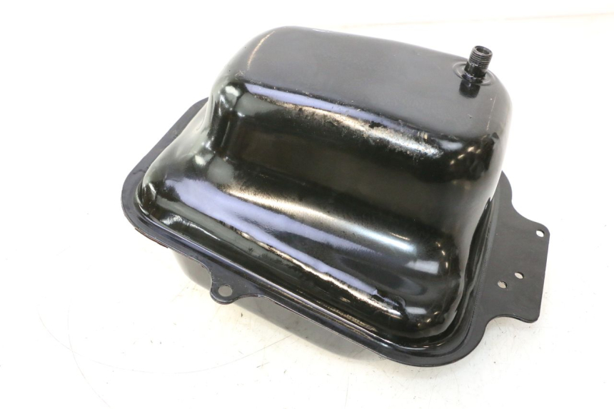 photo de FUEL TANK KYMCO AGILITY 4T 50 (2018 - 2022) - Alternative perspective