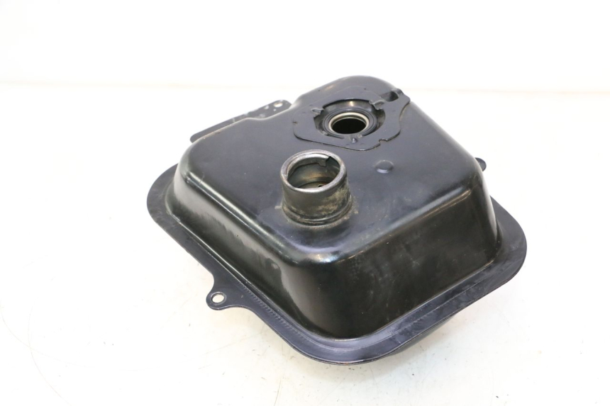 photo de FUEL TANK KYMCO AGILITY PREMIUM 50 (2007 - 2010) - Fixing points details