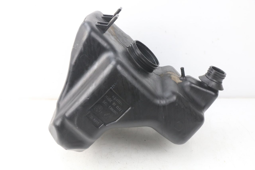 photo de FUEL TANK APRILIA ATLANTIC 125 (2003 - 2009) - Technical close-up
