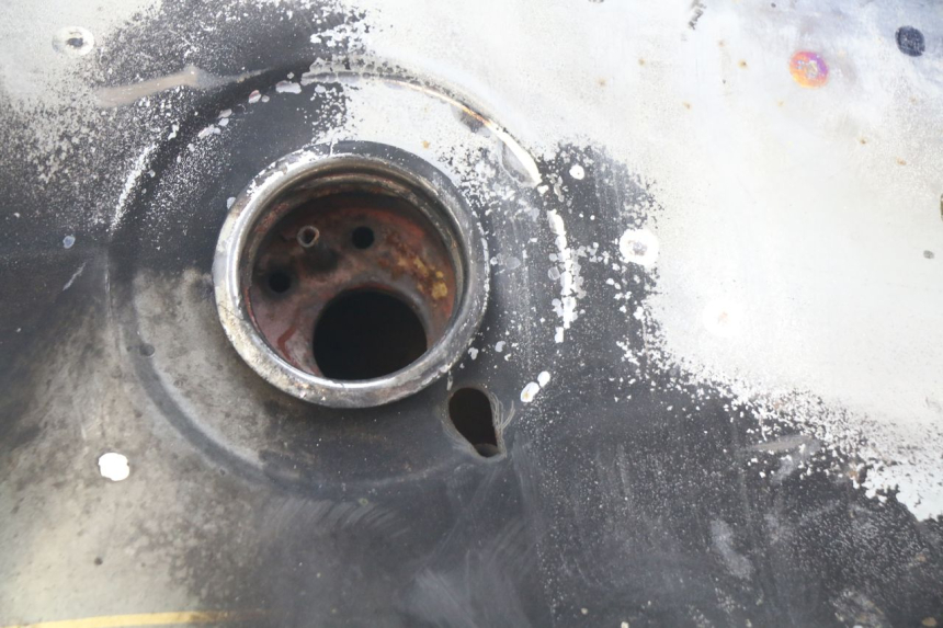 photo de FUEL TANK ROYAL ENFIELD BULLET CLASSIC 500 (2017 - 2020) - Component zoom