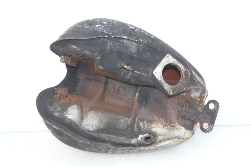 photo de FUEL TANK ROYAL ENFIELD BULLET CLASSIC 500 (2017 - 2020) - Technical close-up