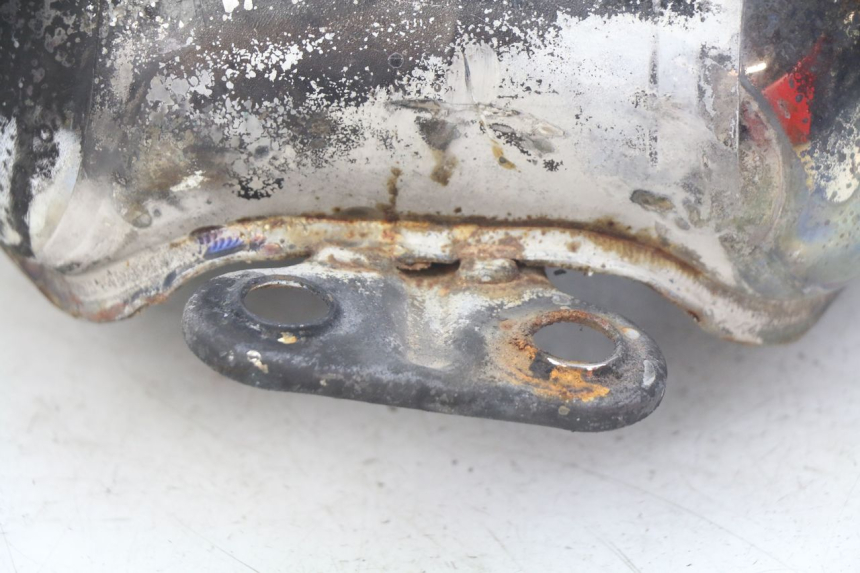 photo de FUEL TANK ROYAL ENFIELD BULLET CLASSIC 500 (2017 - 2020) - Fixing points details
