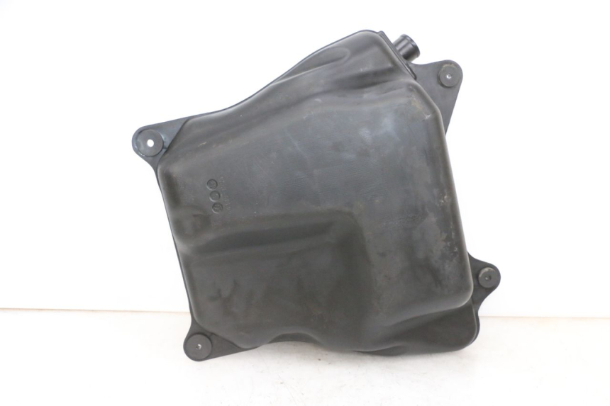 photo de FUEL TANK SUZUKI BURGMAN 650 (2013 - 2020) - Alternative perspective