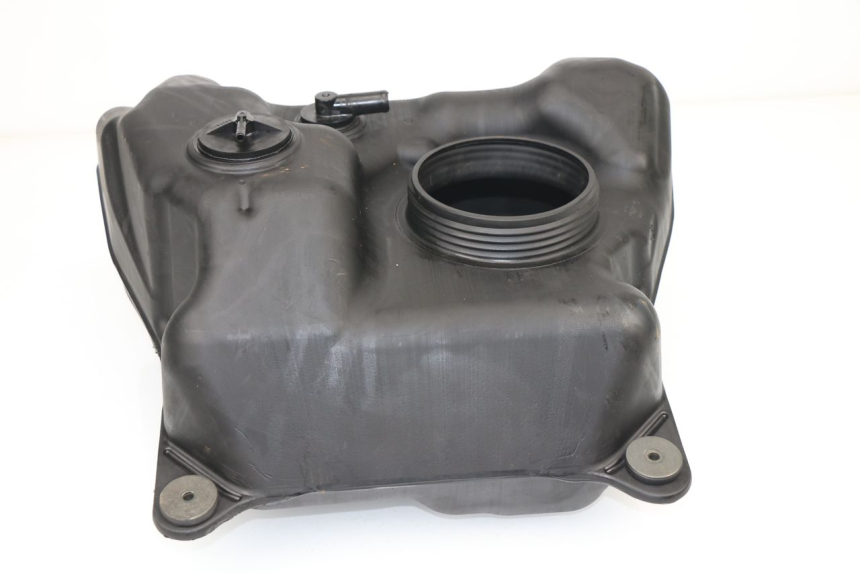photo de FUEL TANK SUZUKI BURGMAN EXECUTIVE ABS 650 (2006 - 2012) - Alternative perspective