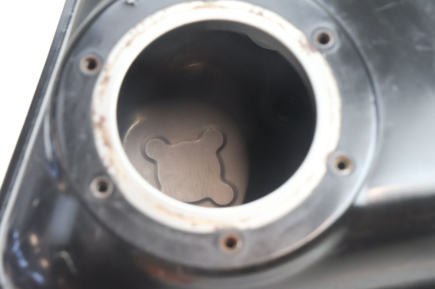 photo de FUEL TANK YAMAHA BW'S BWS 125 (2010 - 2013) - Surface and material condition