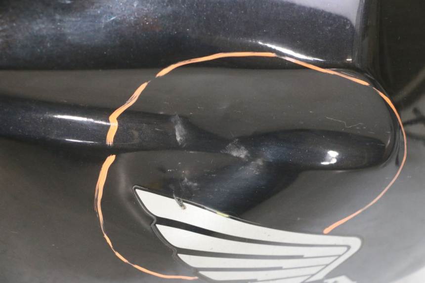 photo de FUEL TANK HONDA CBF 500 (2004 - 2007) - Surface and material condition