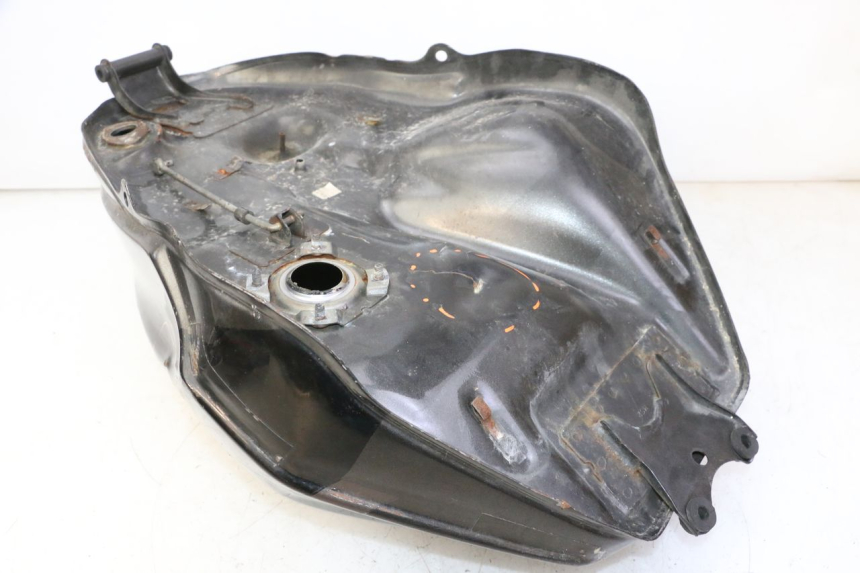 photo de FUEL TANK HONDA CBR F SC25 1000 (1989 - 1992) - Alternative perspective